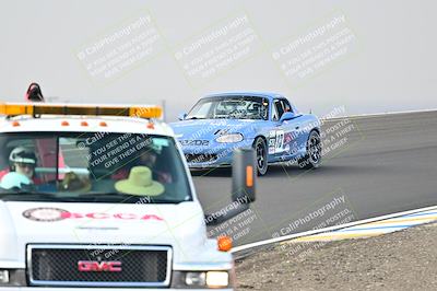 media/Jan-26-2025-CalClub SCCA (Sun) [[cfcea7df88]]/Group 4/Race/